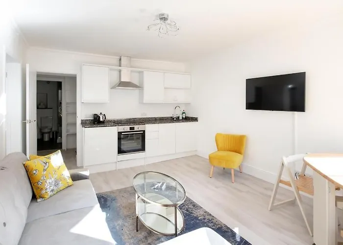 Flat In Bath City Centre
